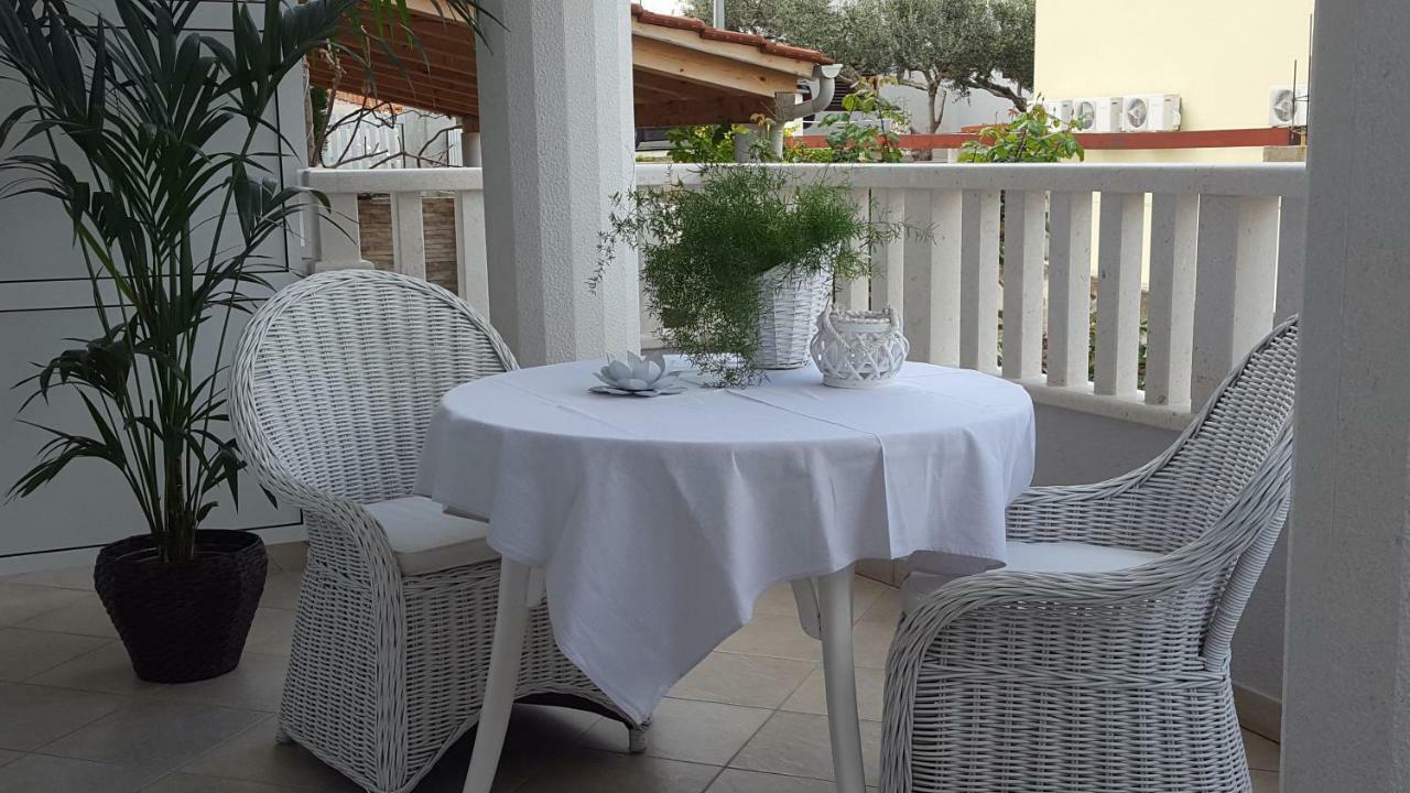 Apartments Iris Hvar Town Esterno foto